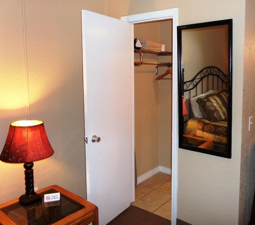 Eureka Suites Eureka Springs Room photo