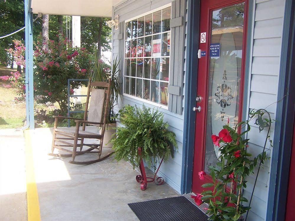Eureka Suites Eureka Springs Exterior photo